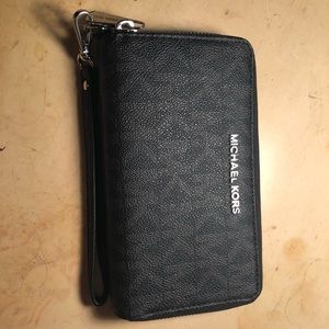 Michael Kors Wrislet